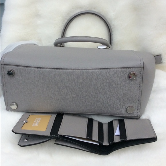 3pcs Michael Kors Hayes LG NS  tote bag - Picture 4 of 7